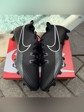 NIKE VAPOR EDGE FOOTBALL CLEATS BLACK WHITE MENSS SIZE 15 FN7764-001